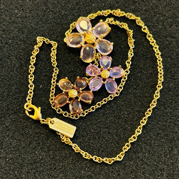 💰SOLD💰NWOT Coach Flower Charm Necklace - Picture 7 of 11